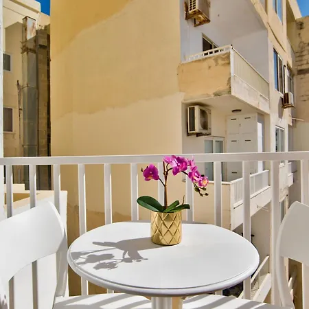 Modern Duplex Penthouse With Jacuzzi Appartement